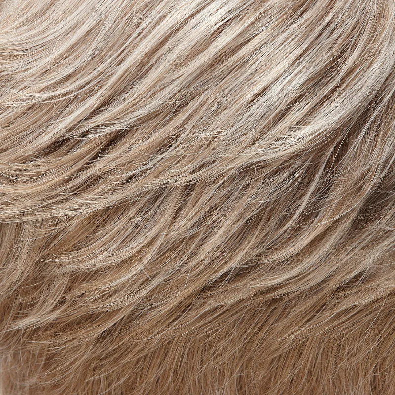101F48T | Martini | Soft White Front & Light Brown w/ 75% Grey Blend w/ Soft White Tips