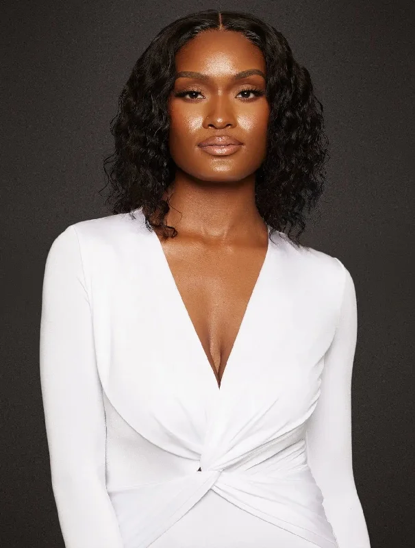 Bob Wigs for Social Media - Worthy Outfits​ Bob Wigs for Office Settings​ Virgin Brazilian Deep Wave Closure Bob Wig