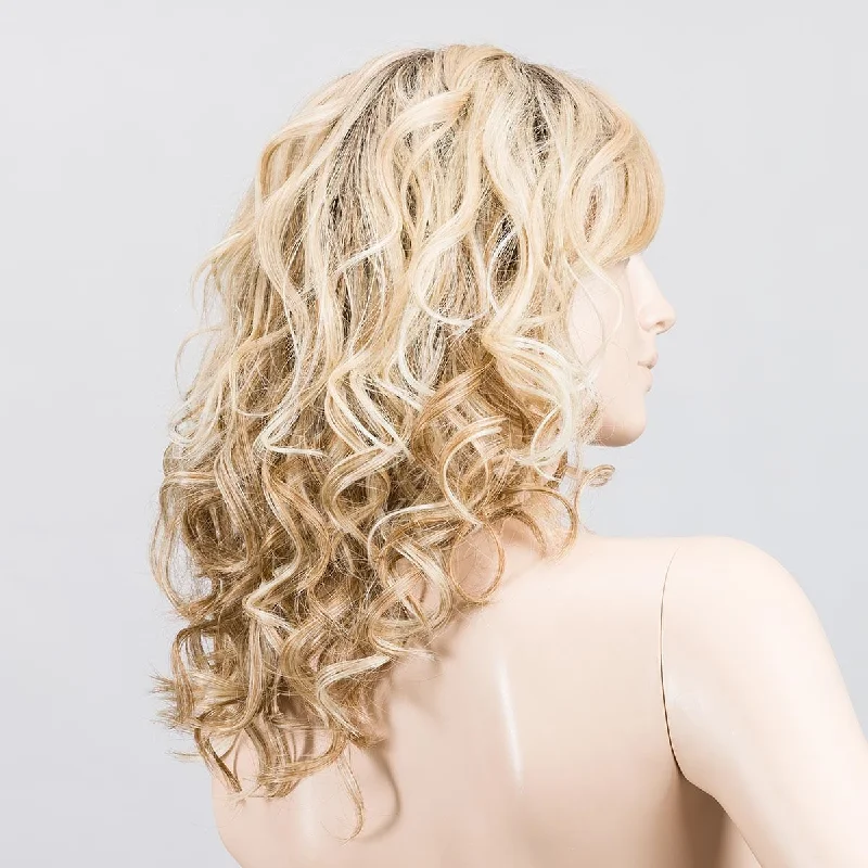 Sandy Blonde Rooted